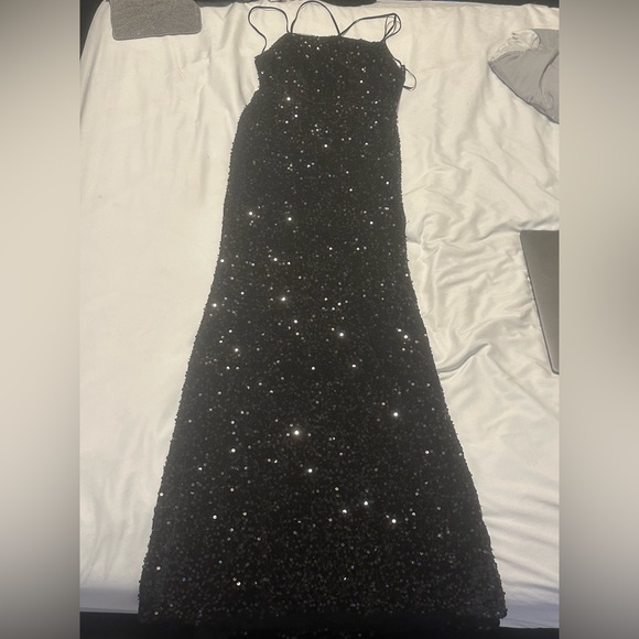 Tokyo Nights Sequin Gown - Black - Picture 2 of 3